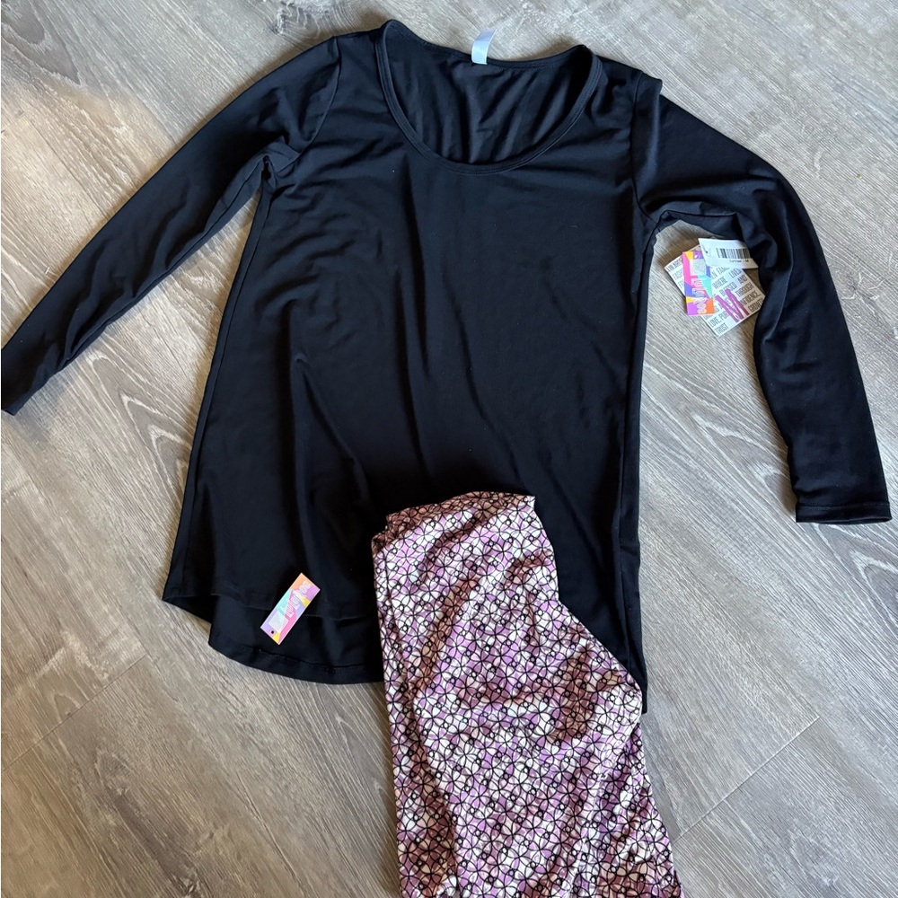 Lularoe outfit new with tag lynnae med solid black os leggings